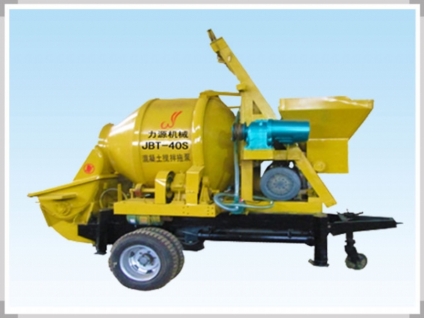 混凝土攪拌拖泵多少錢(qián)？哪家好？